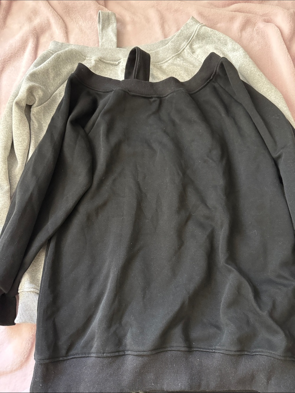 🤍 Classic Off-Shoulder Sweatshirt - Black & Gray Bundle